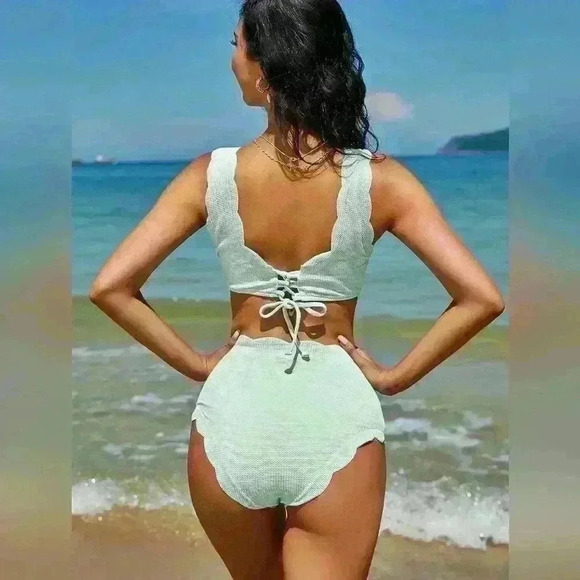 NWOT  High Waisted Swimsuits for Women Scalloped size med - Picture 2 of 5